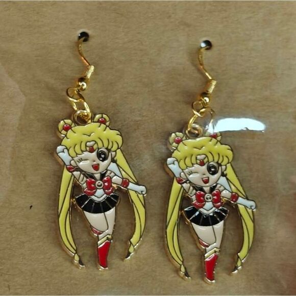 Anime Gold Charm Sailor Moon Dangle Earrings - Picture 1 of 1